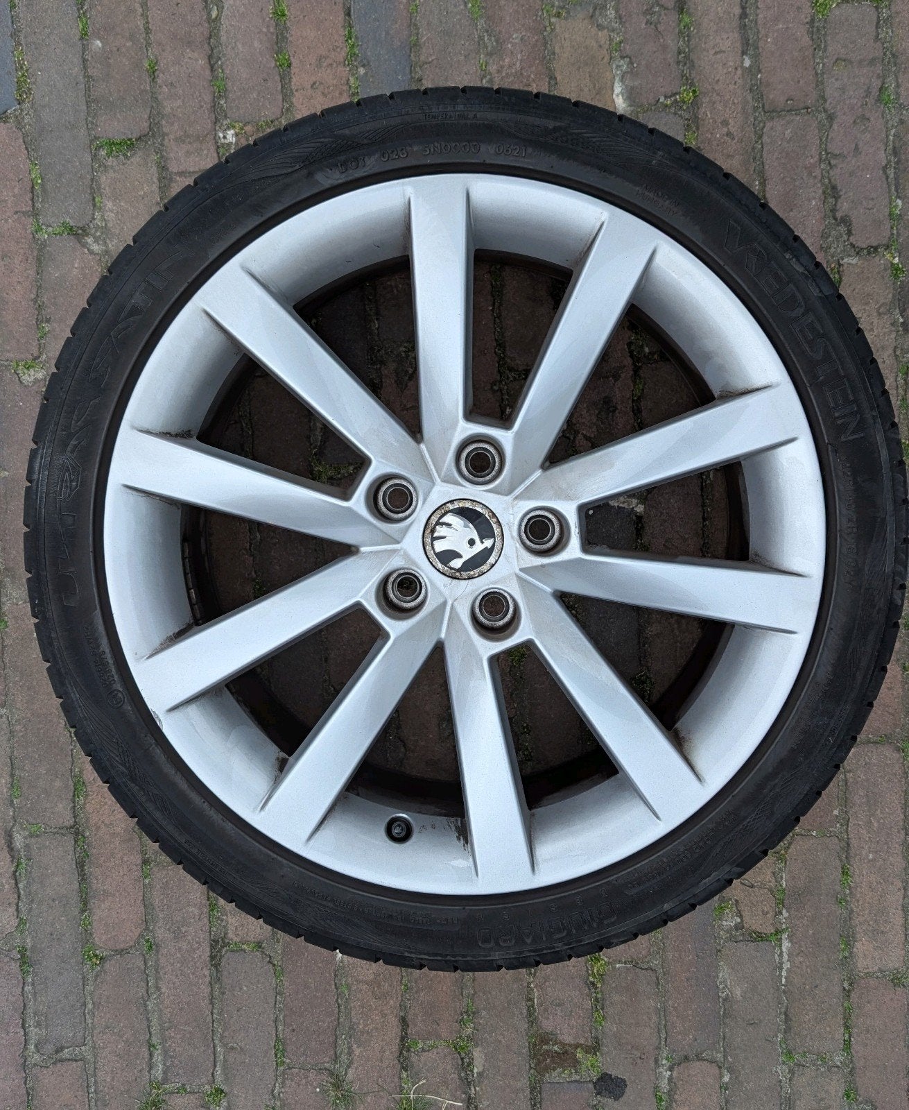18 inch velgen met banden 5x112 (skoda), Ophalen, 18 inch, Gebruikt, Banden en Velgen
