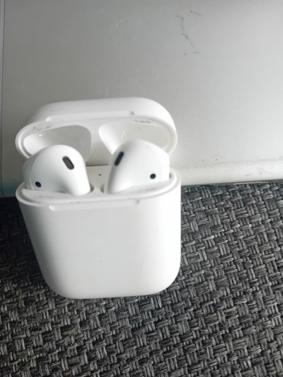 Apple AirPods 1e met oplader, Ophalen of Verzenden