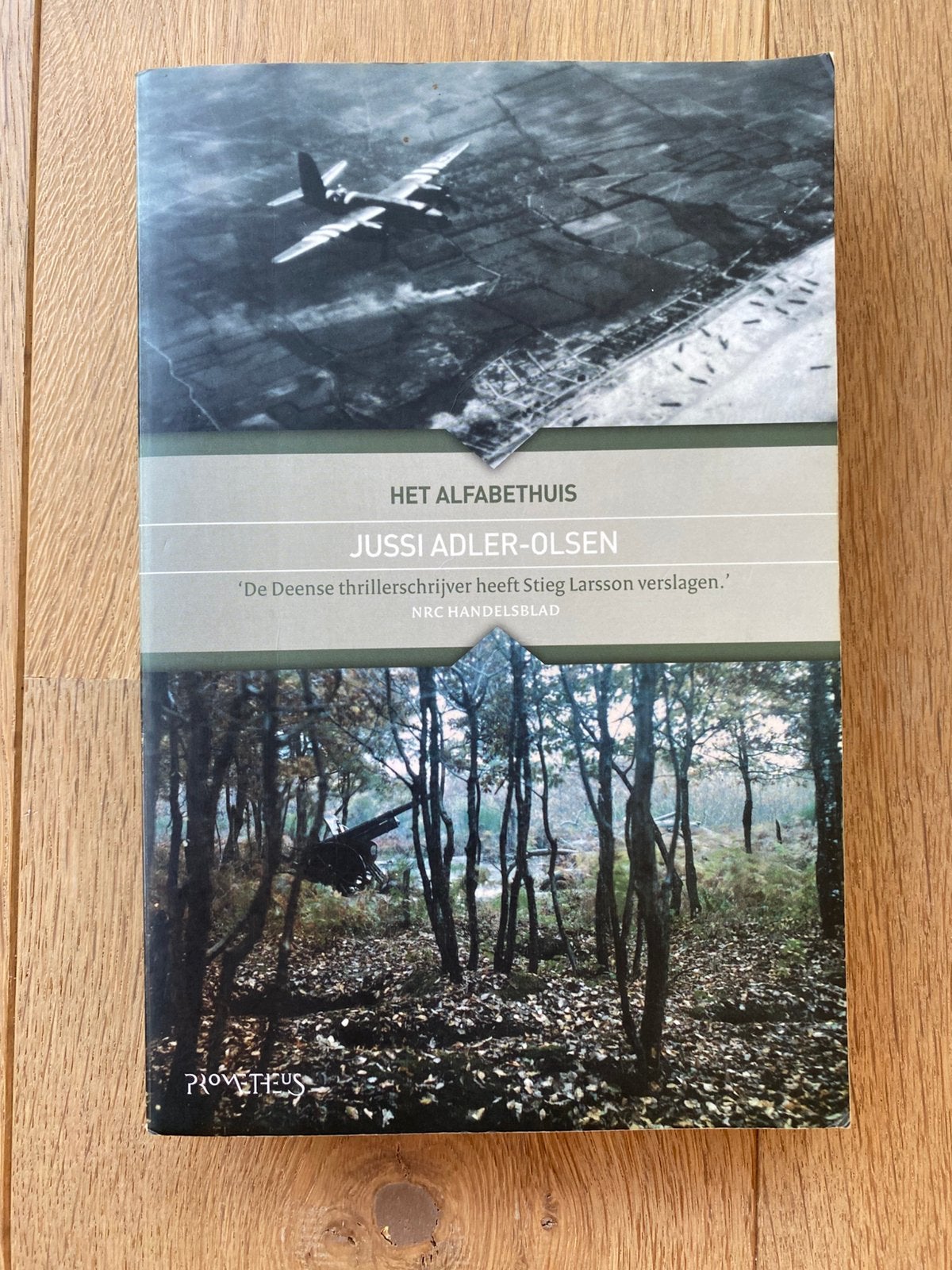 Jussi Adler-Olsen - Het alfabethuis, Ophalen of Verzenden, Gelezen