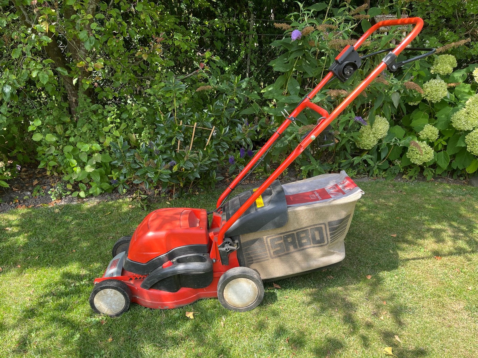 Sabo TurboStar elektrische grasmaaier met opvangzak, Tuin en Terras, Ophalen, Cirkelmaaier, Gebruikt, Elektrische grasmaaier