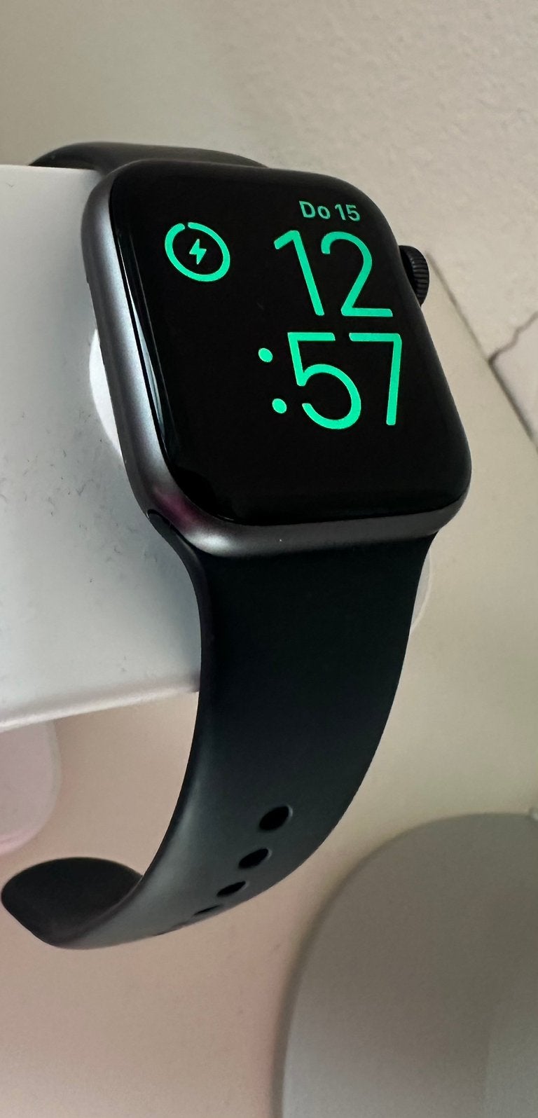 Apple watch serie 4, Ophalen of Verzenden, Zo goed als nieuw, Zwart, IOS
