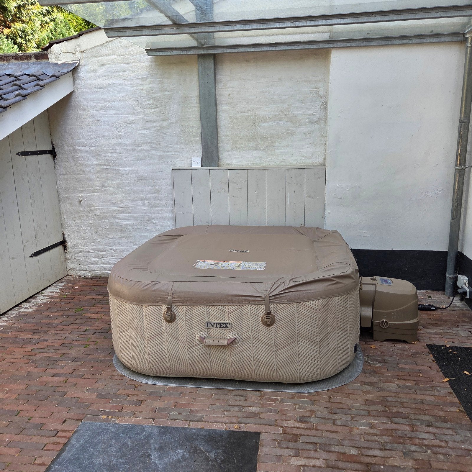 Intex opblaasbare jacuzzi - Zo goed als nieuw, Tuin en Terras, Ophalen, Minder dan 80 cm, Opblaaszwembad, Rechthoekig