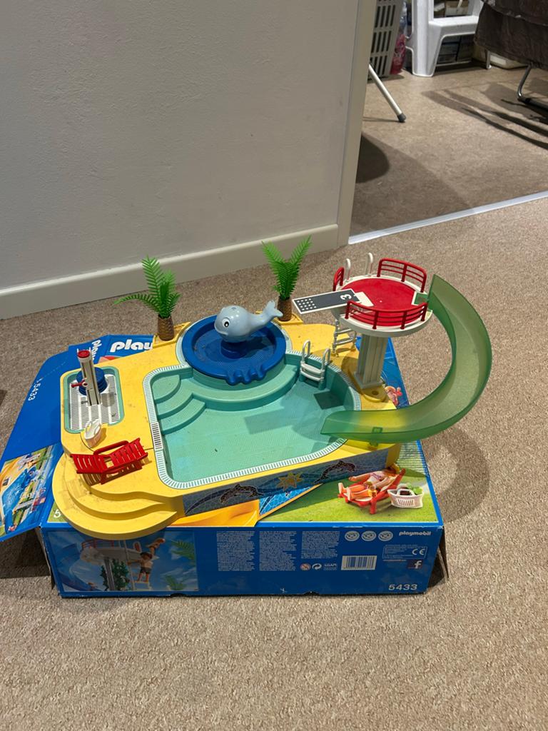 Playmobil Zwembad met Glijbaan en Duikplank, Ophalen of Verzenden, Zo goed als nieuw