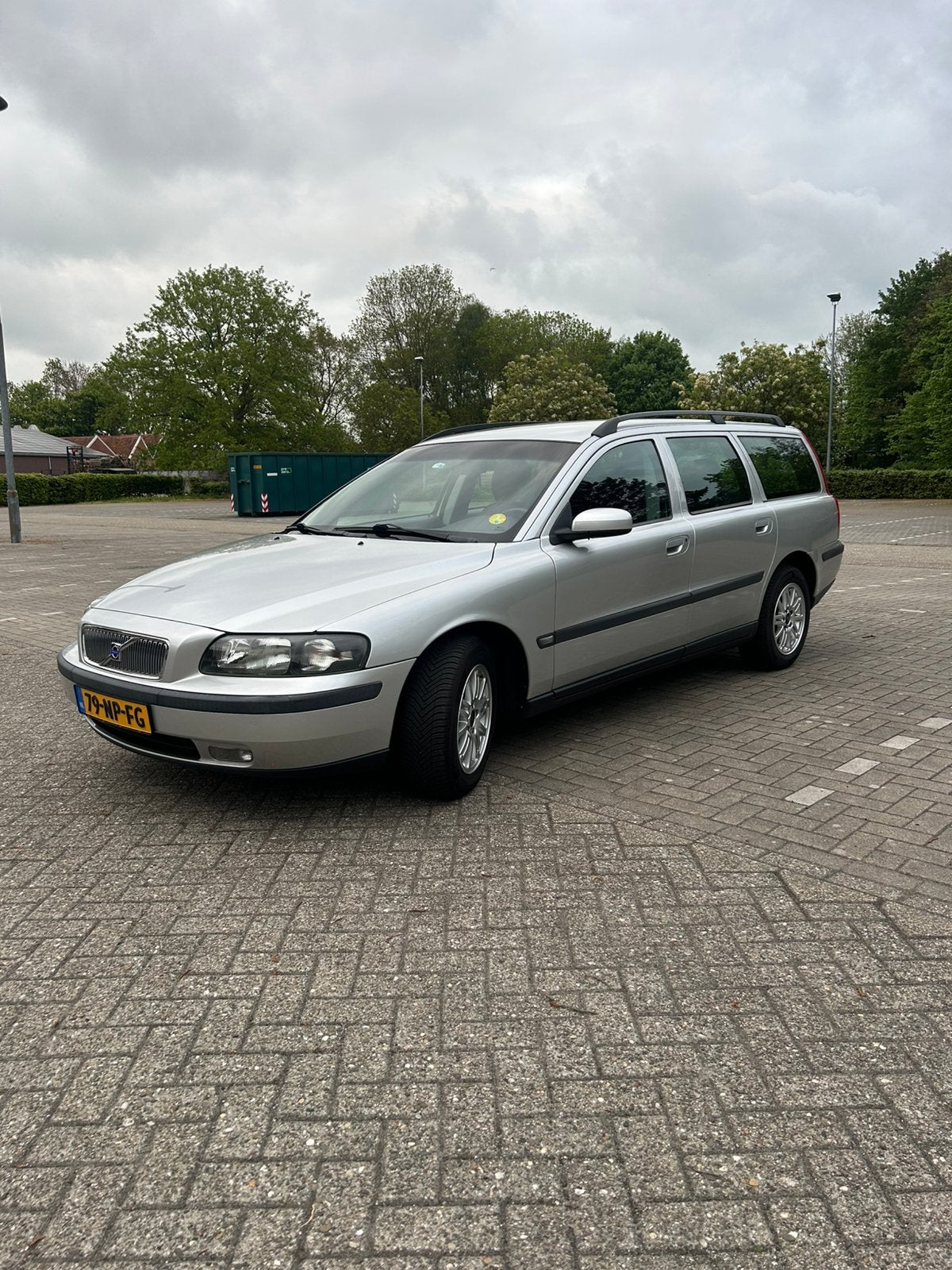 Volvo V70 2.4 140PK Automaat NAP, Auto's, Volvo, 1556 kg, 1800 kg, Stationwagon, 2435 cc