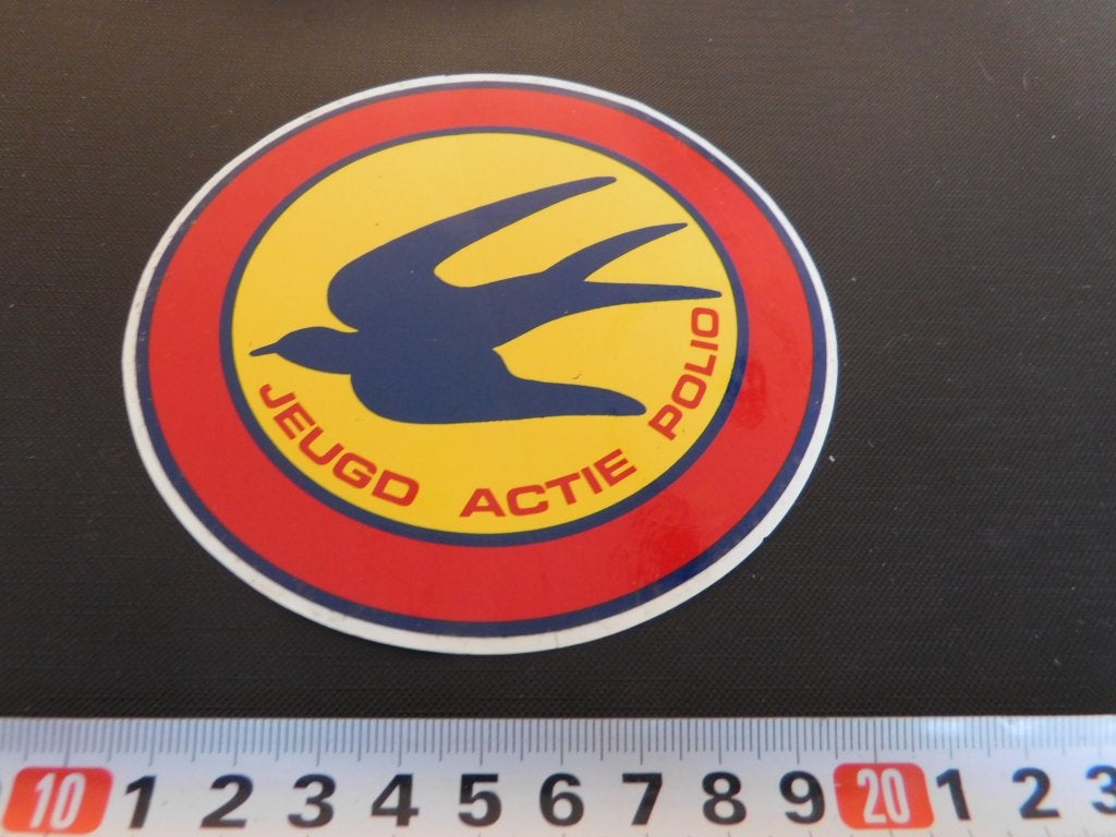 sticker zwaluw jeugd actie polio KNVB geel *, Ophalen, Zo goed als nieuw