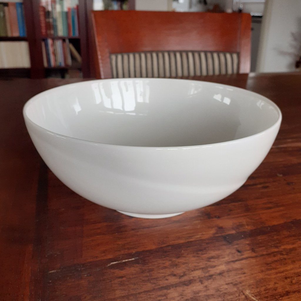 Wedgwood SOLAR Bone China  Slakom/groenteschaal Ø 20 cm, Huis en Inrichting, Ophalen of Verzenden, Wedgwood, Porselein, Schaal of Schalen