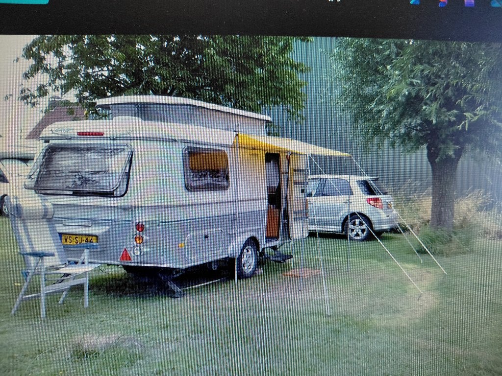 ERIBA TRITON 410  2006, Caravans en Kamperen, Caravans, Particulier, tot en met 3, 750 - 1000 kg, Standaardzit, Eriba, Lengtebed