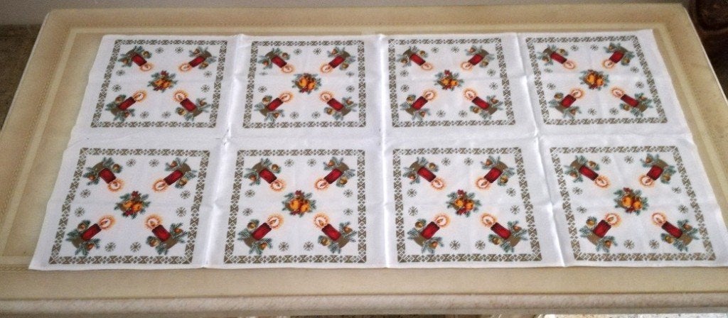 Nieuw kerst Tafelloper Tafelkleed kleed 130 x 62 wit, rood, Ophalen of Verzenden, Nieuw