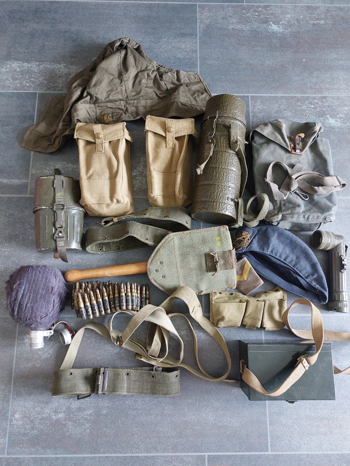 Militaria verzameling: uitrusting, kleding en accessoires, Verzamelen, Militaria | Algemeen, Ophalen, Landmacht