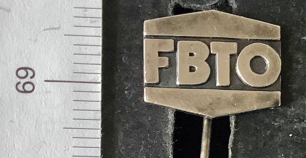 speld, FBTO (AR, Ophalen of Verzenden, Gebruikt, Overige onderwerpen, Speldje of Pin