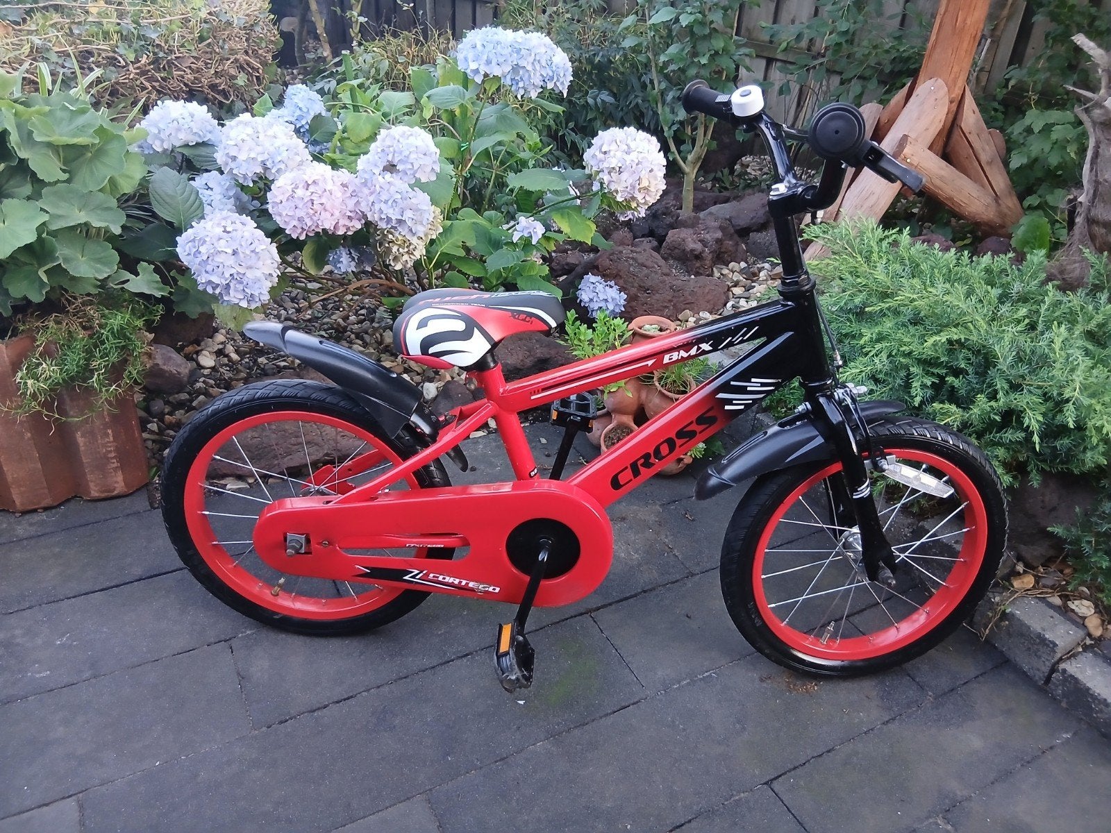 Zeer nette BMX Cross kinderfiets rood/zwart - 16 inch, Terugtraprem, Gebruikt, Handrem, 16 inch