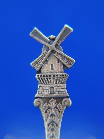 Lepeltje: Molen, Verzenden