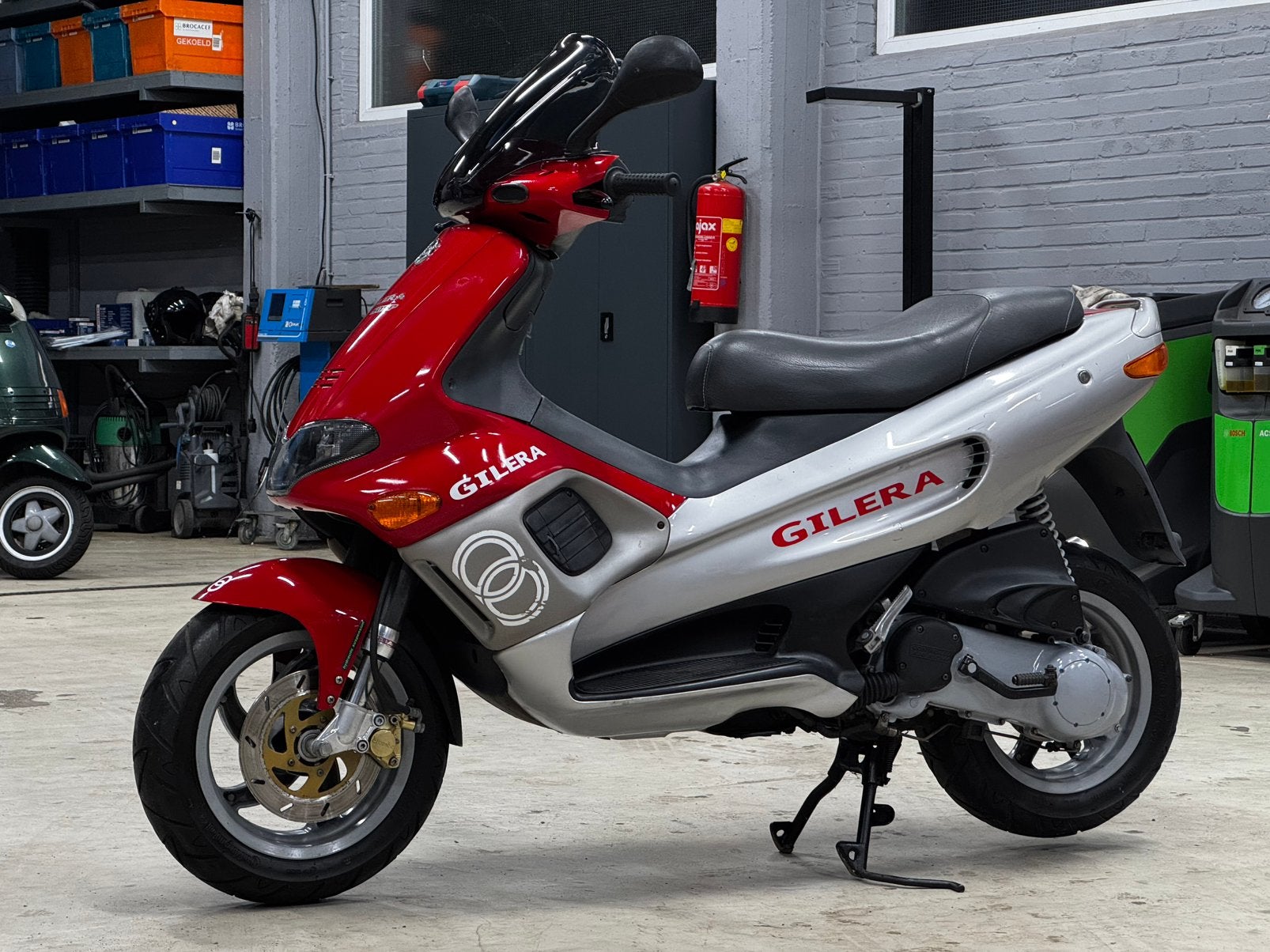 Gilera Runner 50cc 2 takt DD (Piaggio Gilera Runner 50cc 2t), Ophalen, Tweetakt, Maximaal 45 km/u, Zip