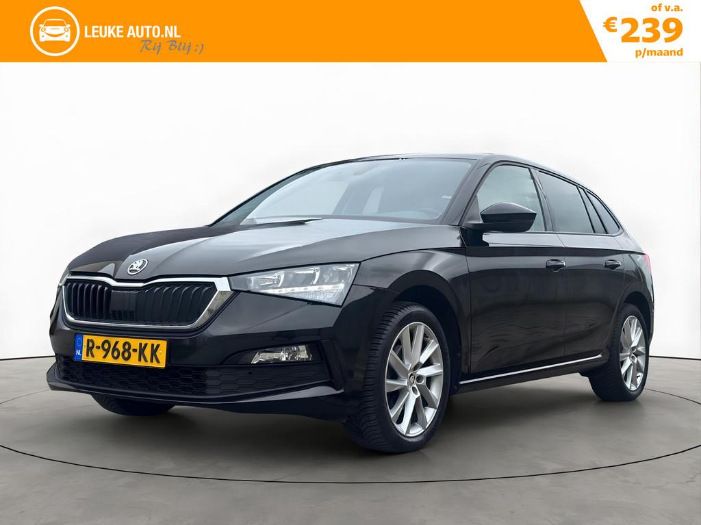 Skoda Scala 1.0 TSI 110PK Automaat Ambition Apple-Carplay, Auto's, Skoda, Gebruikt, Parkeersensor, 620 kg, Zwart