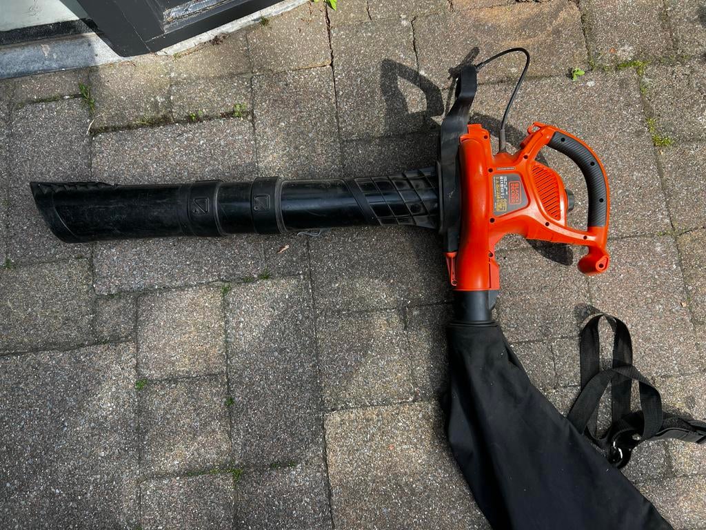 Krachtige Black & Decker bladzuiger / blazer GW3030, Ophalen, Handgedragen, Zo goed als nieuw, Met opvangzak