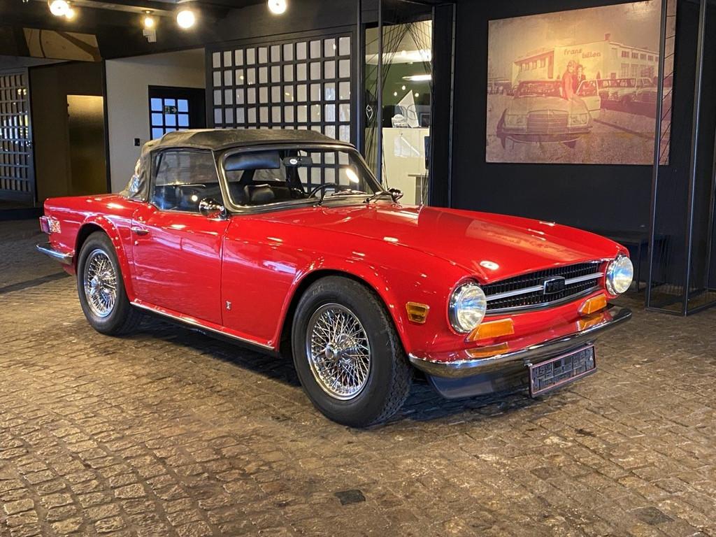Triumph TR6 (bj 1974), Auto's, Oldtimers, Bedrijf, Te koop, Open dak, Triumph, Benzine, Cabriolet, Handgeschakeld, Rood