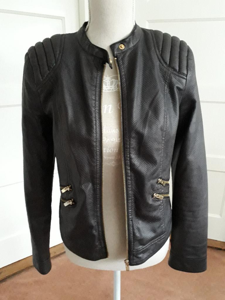 Prachtig bruin kunstleren jasje van PULL & BEAR    maat M, Maat 38/40 (M), Bruin, Verzenden, Zo goed als nieuw