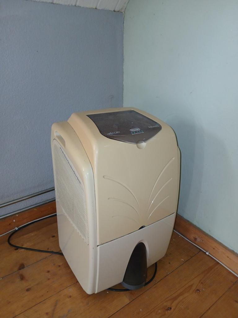 DeLonghi Ariadry Tasciugo DE 220 Luchtontvochtiger, Ophalen of Verzenden, Gebruikt, Luchtontvochter