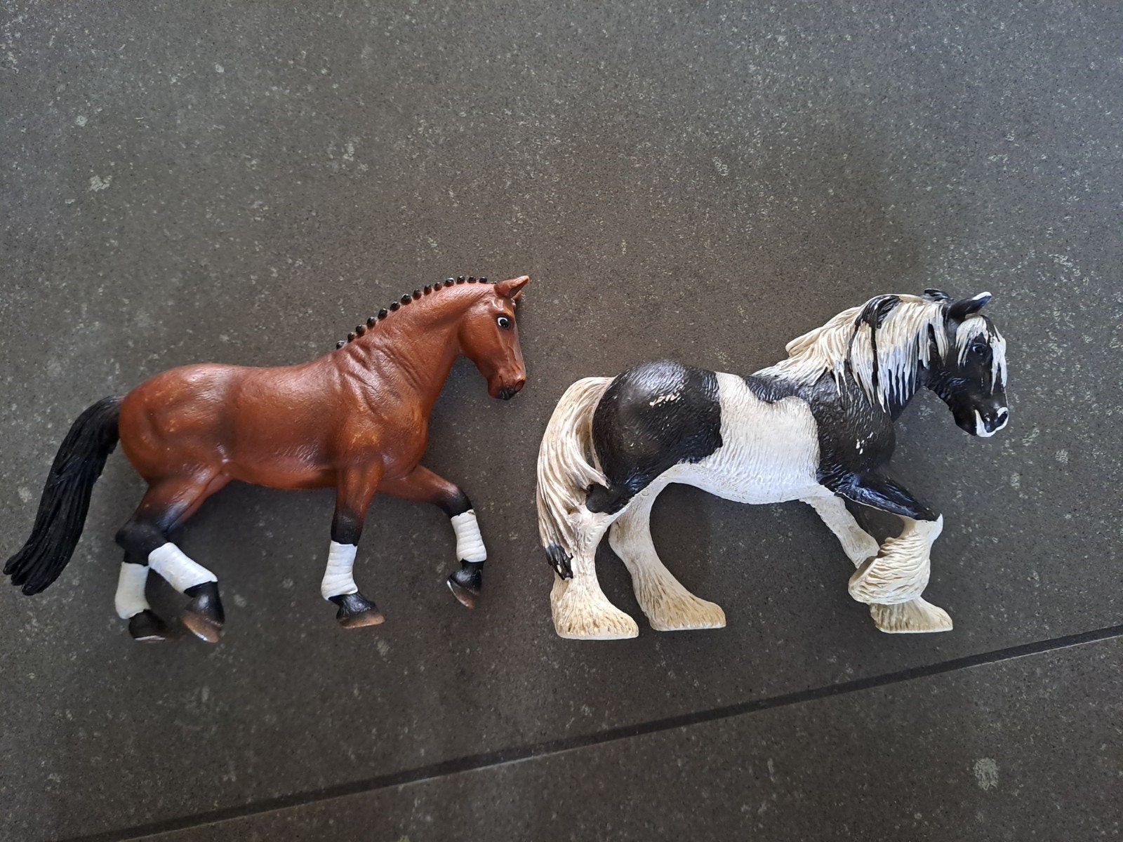 2 Schleich paarden, Ophalen of Verzenden, Zo goed als nieuw, Paard, Beeldje of Figuurtje