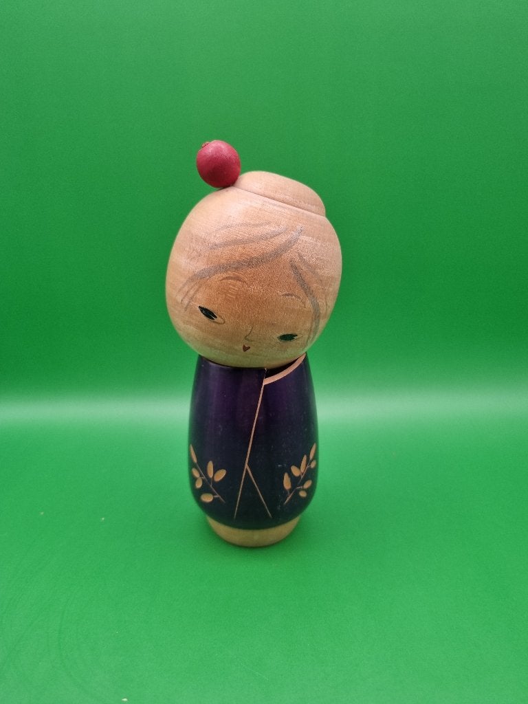 Vintage serene Kokeshi van Sugai Sato, Hout, Geschilderd, Ophalen of Verzenden, 14 cm