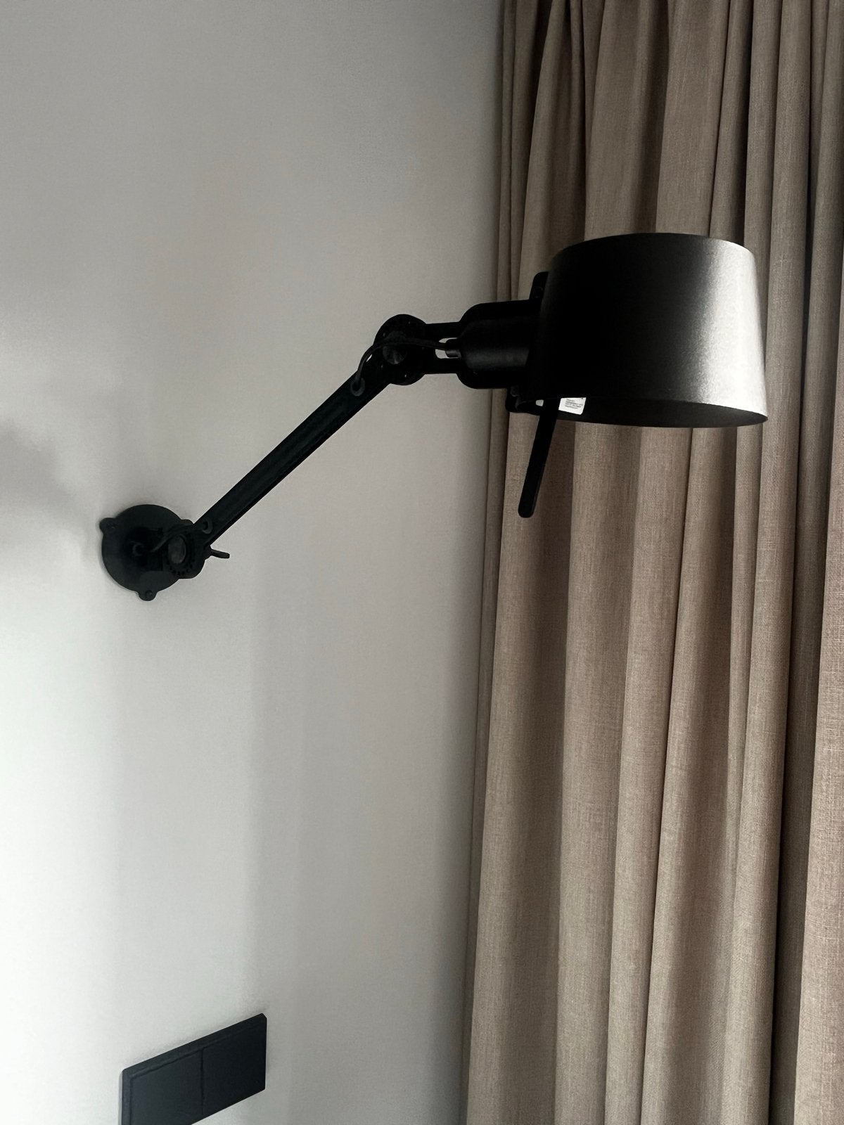 Tonone Bolt Sidefit Wandlamp Zwart - Verstelbaar Design, Zwart, Zo goed als nieuw, Overige merken, Metaal