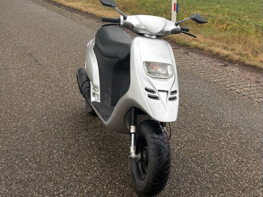 Piaggio Typhoon 70cc Malossi MHR - Geel kenteken, Tweetakt, Gebruikt, Ophalen of Verzenden, 70 cc
