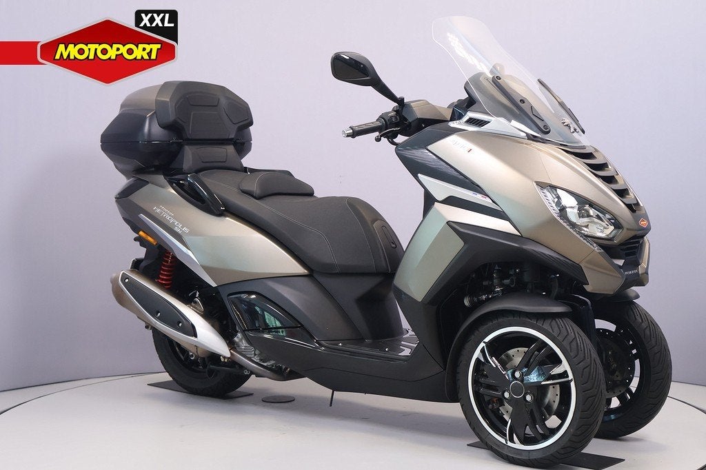 Peugeot METROPOLIS 400 SW (bj 2023), Motoren, Motoren | Overige merken, Scooter, Bedrijf, Bonnetstraat 1
6718 XN  Ede, NL, Peugeot