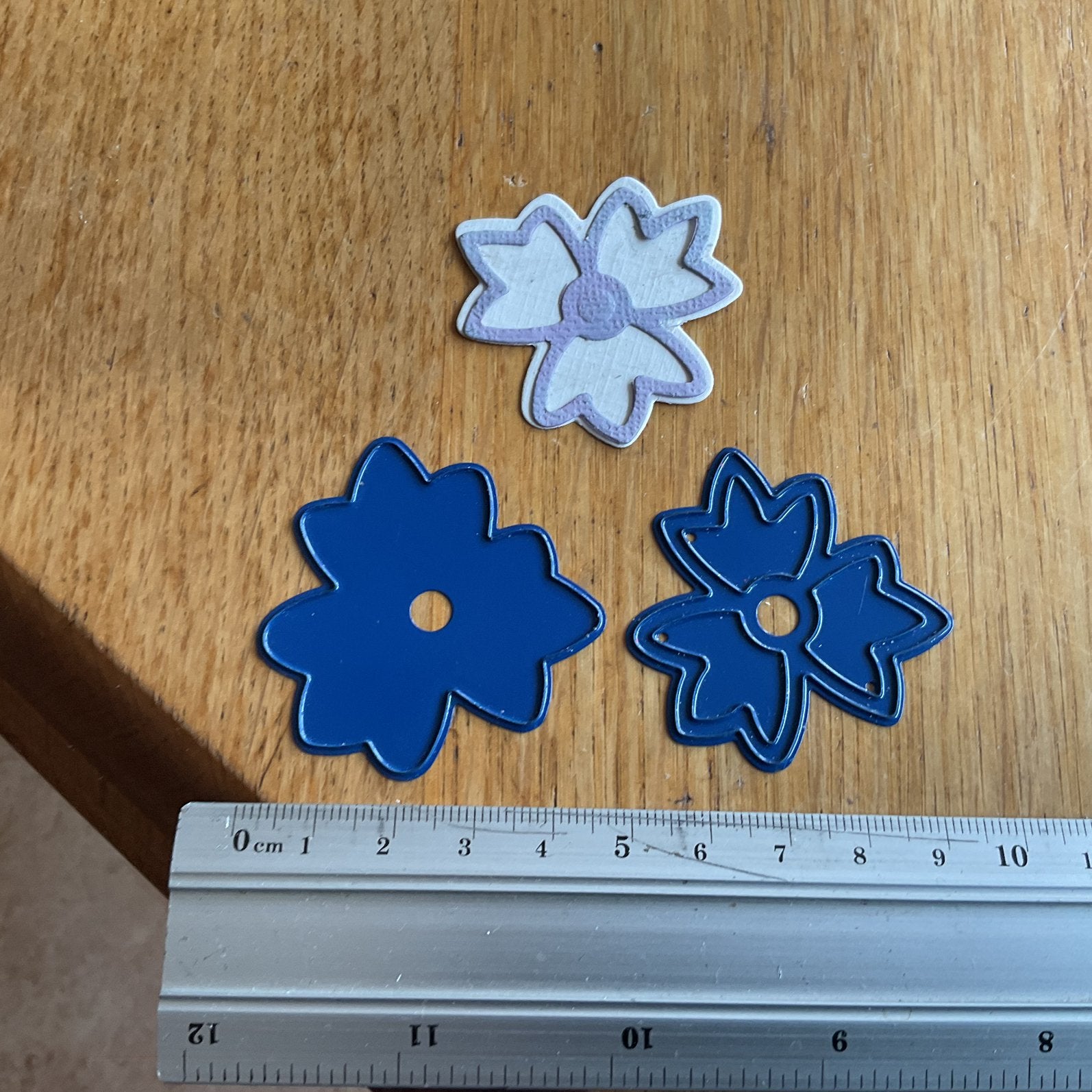 Snijmal set 2 delig bloem van Marianne design 1503, Hobby en Vrije tijd, Ophalen of Verzenden, Zo goed als nieuw