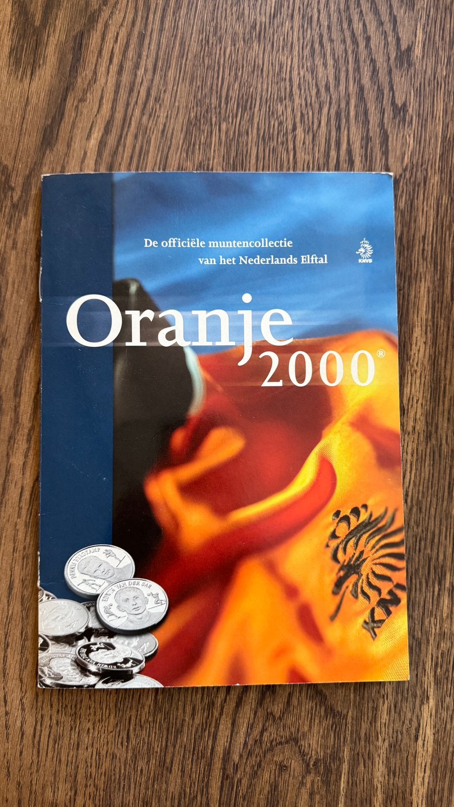 Voetbal muntencollectie Oranje 2000, Ophalen of Verzenden, Zo goed als nieuw, Overige binnenlandse clubs, Boek of Tijdschrift