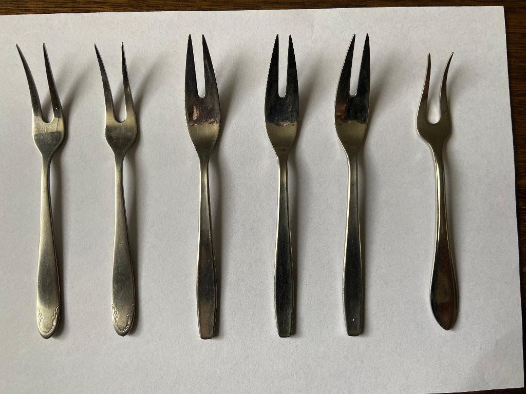 Lot: Gero en Sola Vleesvorkjes en Theelepeltjes, Antiek en Kunst, Antiek | Bestek, Ophalen