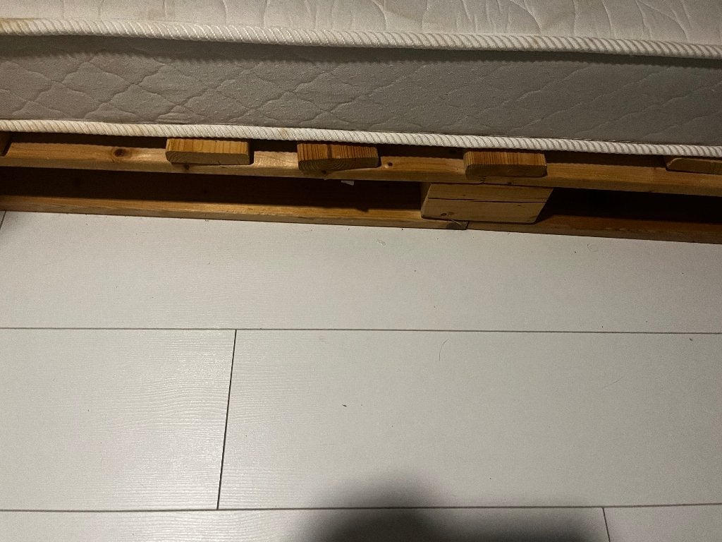 Pallet bed 90  x 200 cm met matras gratis af te halen, Ophalen, Gebruikt, 90 cm, 200 cm