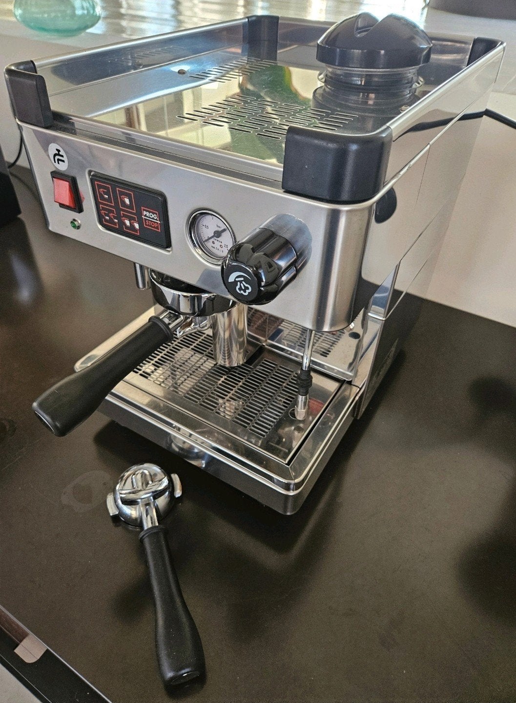 Wega espressomachine, Witgoed en Apparatuur, Koffiezetapparaten, Ophalen, Gebruikt, Espresso apparaat, 10 kopjes of meer