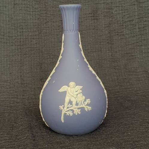 Vintage wedgwood blauwe jaspis vaasje, Antiek en Kunst, Ophalen of Verzenden