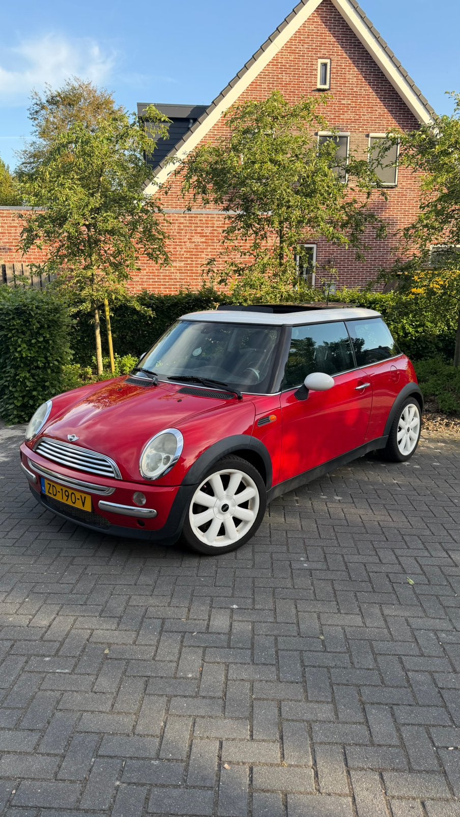Mini 1.6 16V Cooper 2003 Rood, Auto's, Mini, Voorwielaandrijving, 15 km/l, 4 cilinders, 4 stoelen