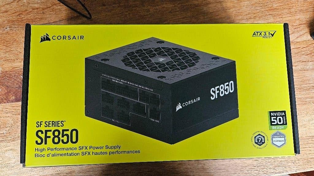 Corsair SF850 (2024), Computers en Software, Interne voedingen, Zo goed als nieuw, Ophalen of Verzenden