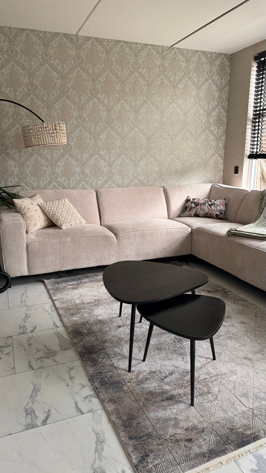 Luxe Hoekbank met Salontafels en Eetkamerstoelen, Huis en Inrichting, Banken | Bankstellen, Ophalen, 250 tot 300 cm, Gebruikt