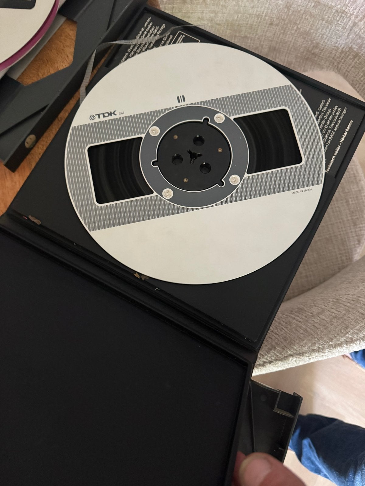 Diverse tapes voor muziekopnames (TDK, Maxell, Revox), Ophalen