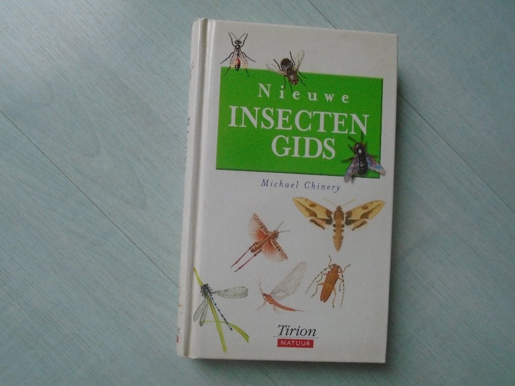 nieuwe insectengids, michael chinery, Boeken, Ophalen of Verzenden, Zo goed als nieuw, Michael Chinery