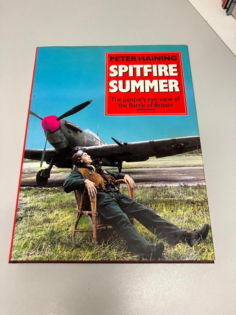 Spitfire Summer Haining, Ophalen of Verzenden, Tweede Wereldoorlog, Gelezen, Landmacht