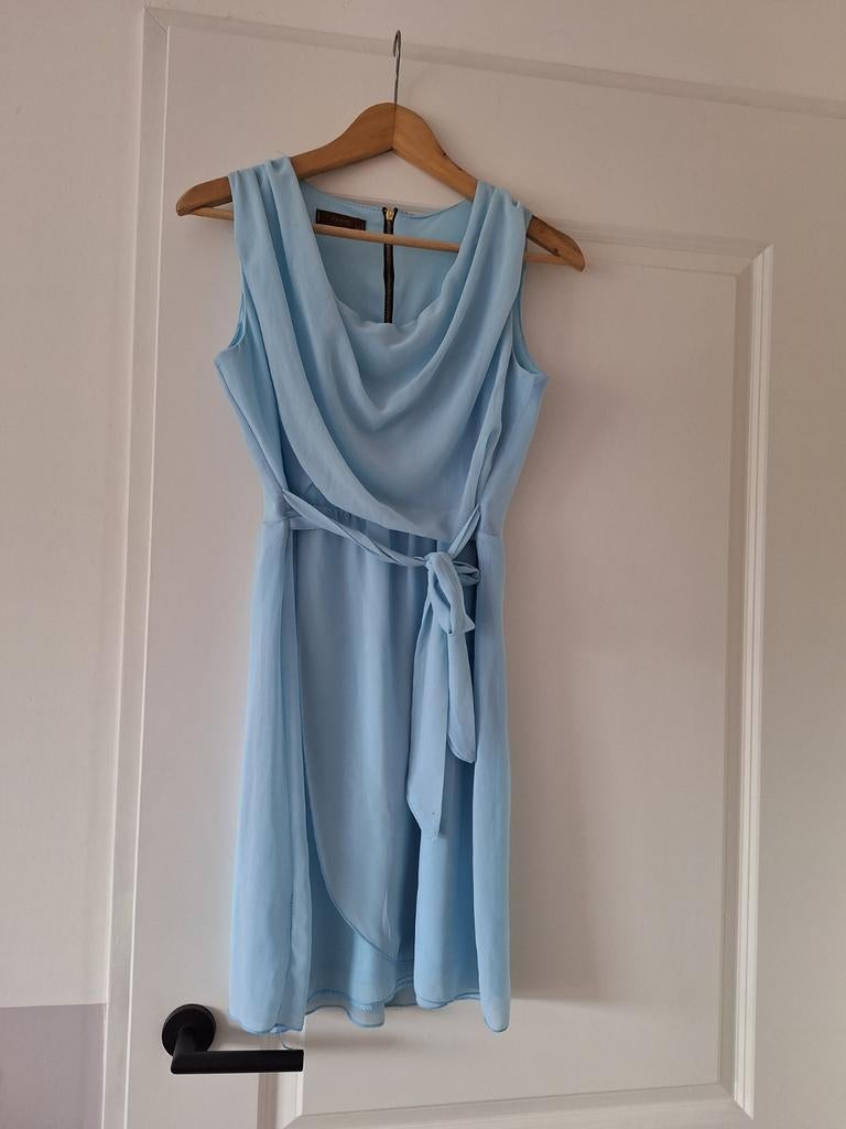 Prachtig lichtblauw zomerjurkje van Fame maat M! Simons, Kleding | Dames, Jurken, Maat 38/40 (M), Fame, Blauw, Ophalen of Verzenden