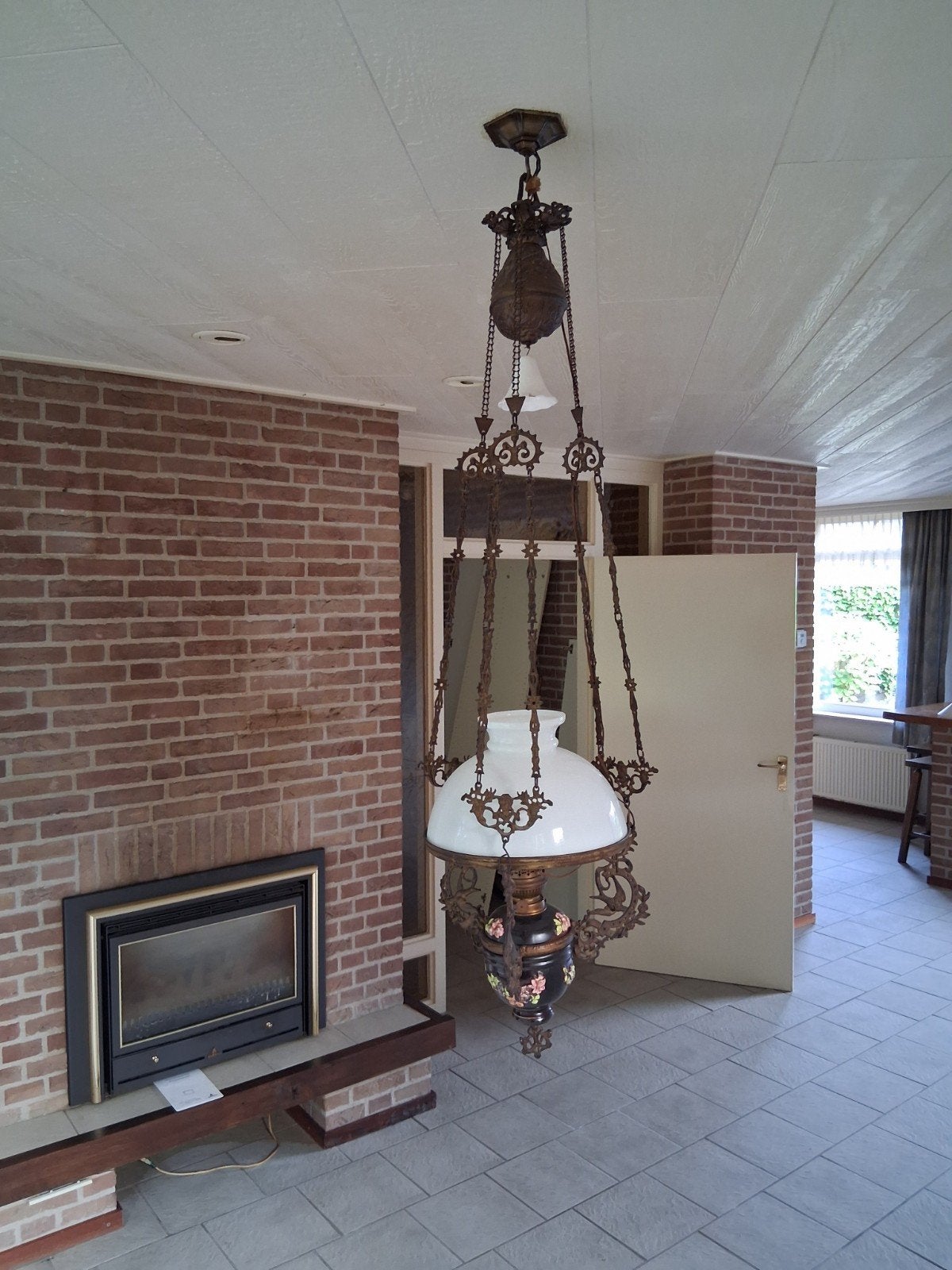 Antieke hanglamp met katrolsysteem en bloemmotief, Antiek en Kunst, Antiek | Lampen, Ophalen