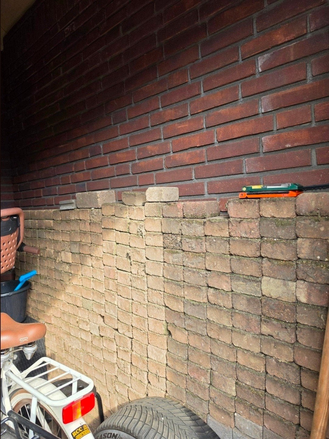Tegels gratis, Tuin en Terras, Hand-tuingereedschap, Ophalen of Verzenden, Gebruikt