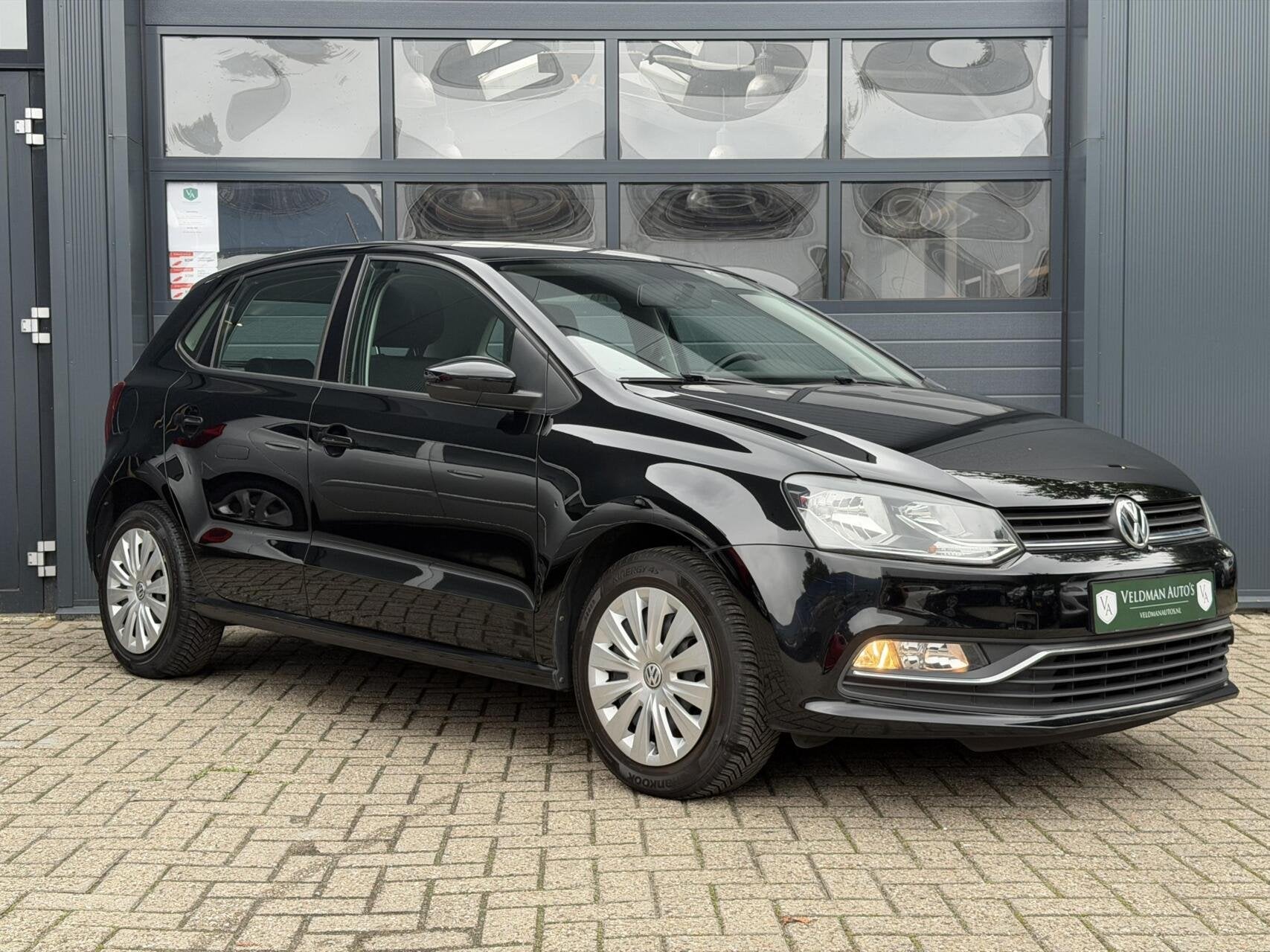Volkswagen Polo 1.0 Comfortline | Airco | Zuinig, Auto's, Stof, Gebruikt, Zwart, Bedrijf