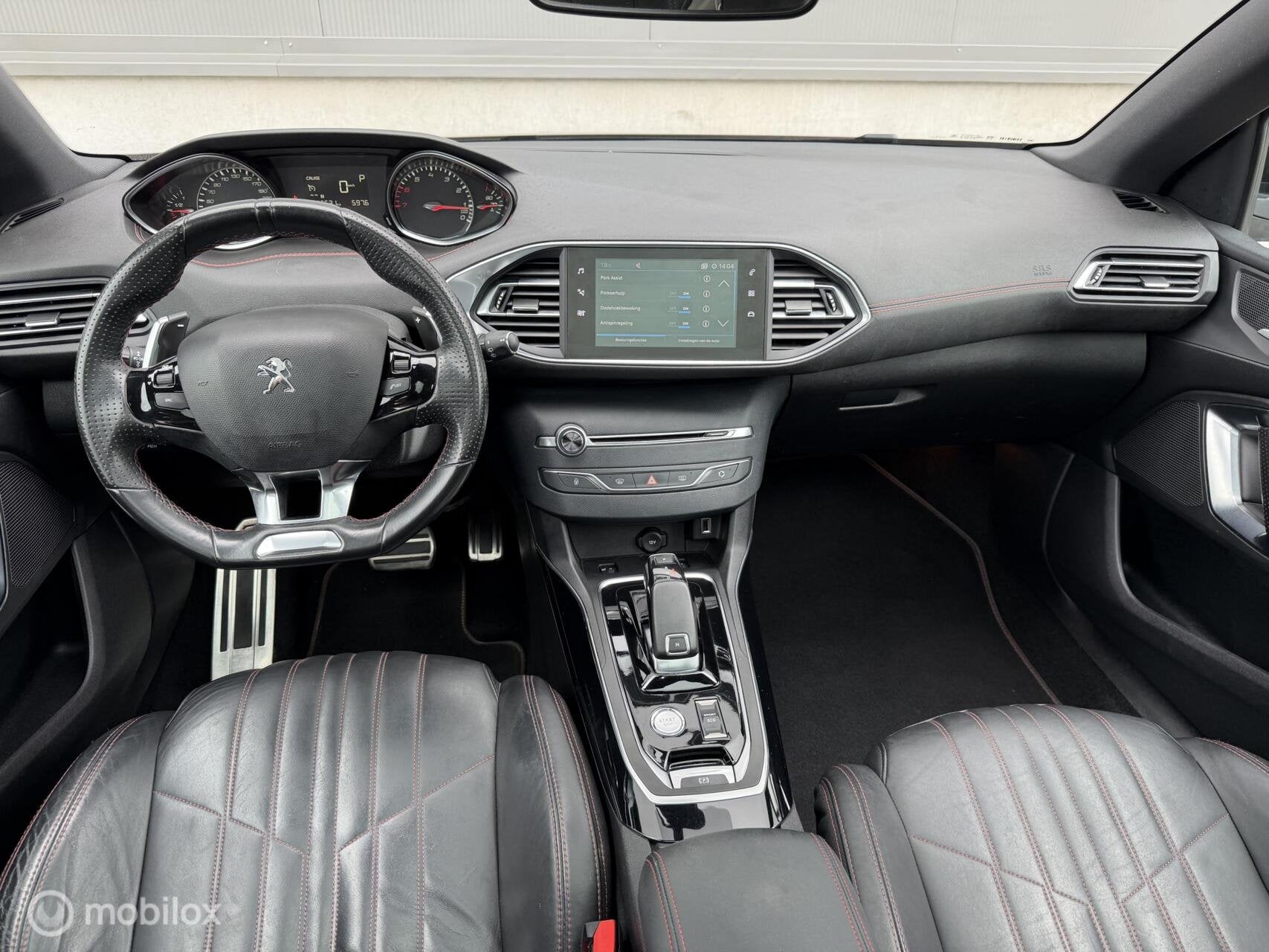 Foto 24 van Peugeot 308 SW 1.2 PureTech GT-line|AUTOMAAT|MASSAGESTO|PANO