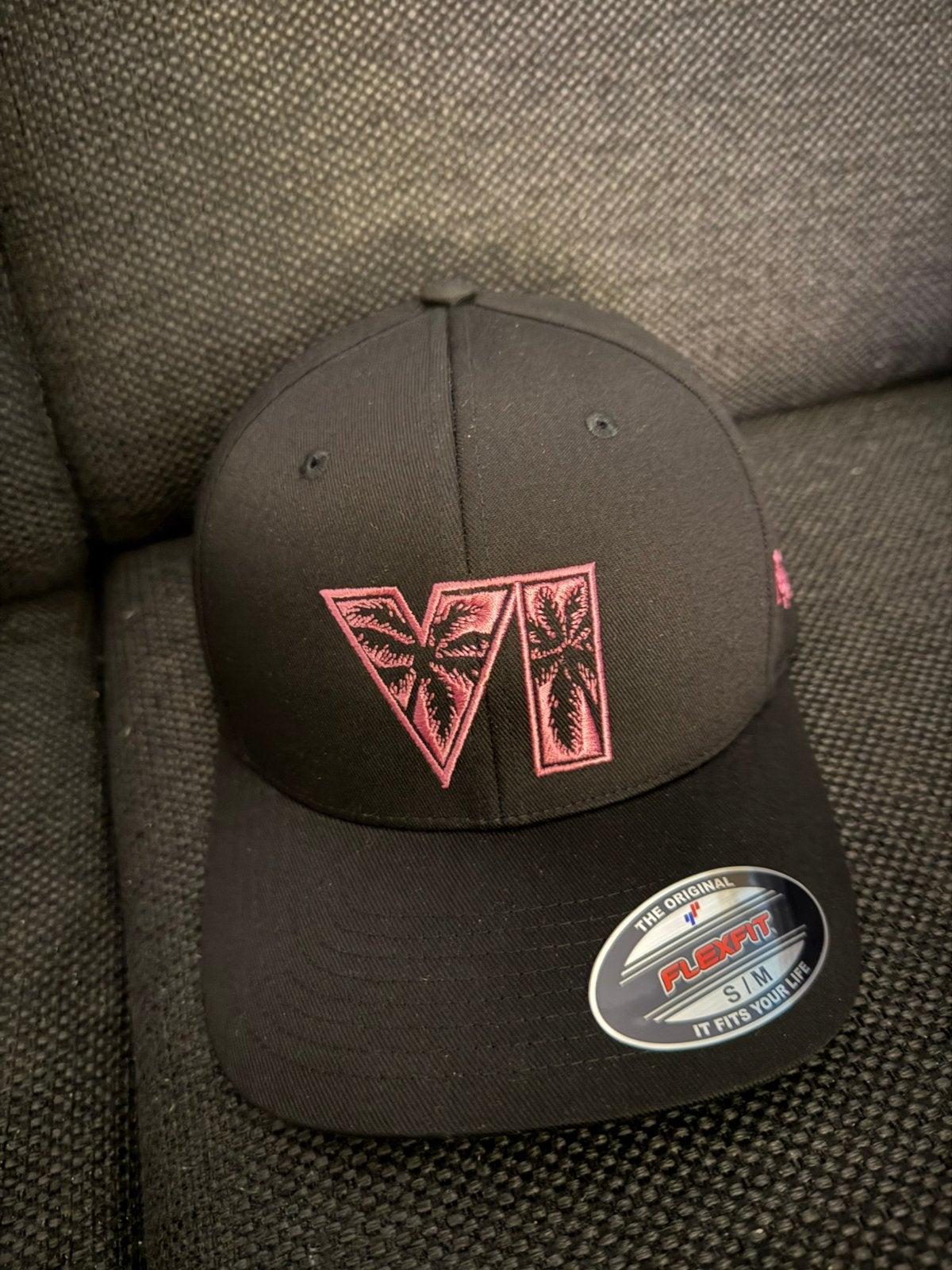 GTA VI pet Grand Theft Auto 6, Ophalen of Verzenden, Nieuw, 57 cm (M, 7⅛ inch) of minder, Pet