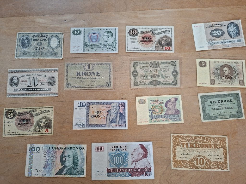 Lot van 15 Scandinaviese biljetten, Verzenden, Buitenland, Munten