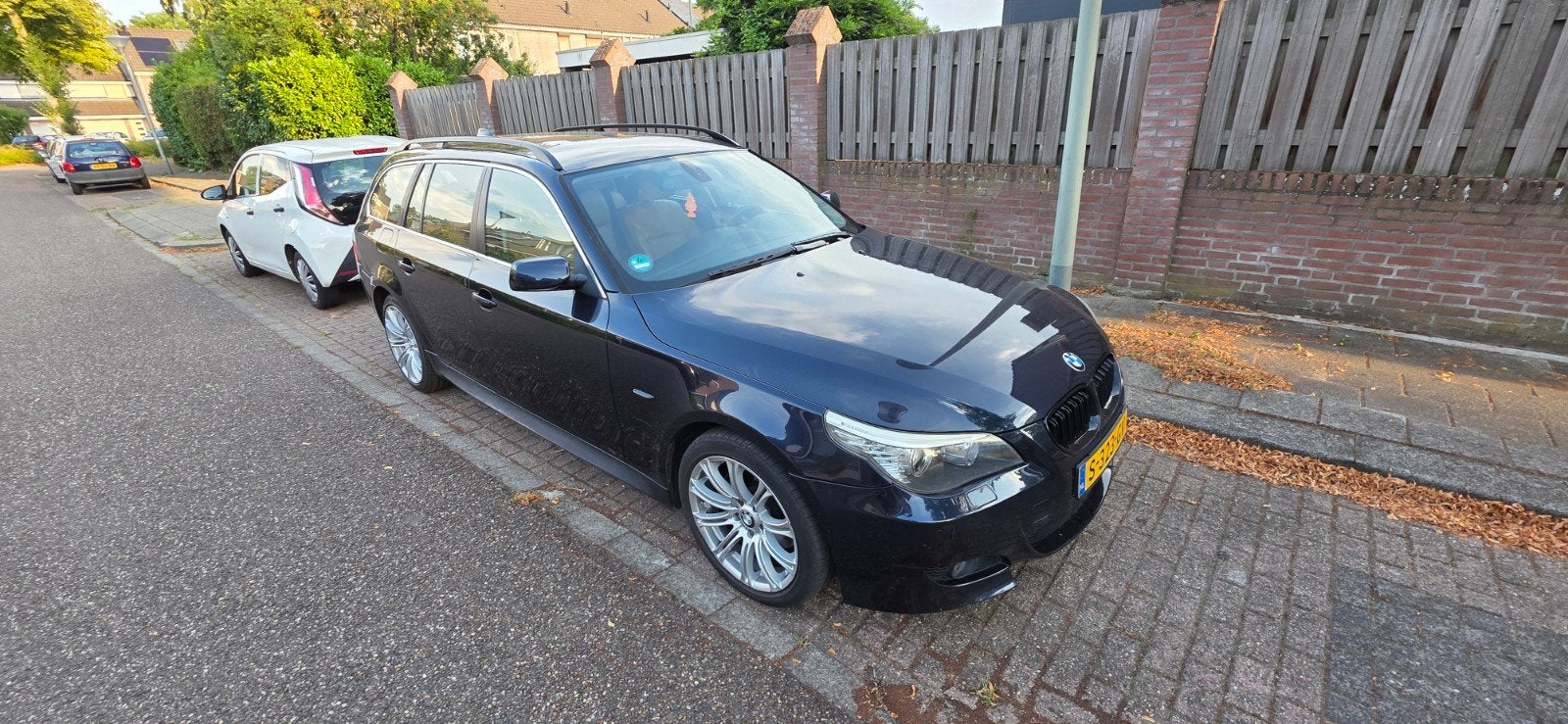 BMW 5-Serie 3.0 XI 525 Touring AUT 2008 Blauw, Auto's, Automaat, 1715 kg, 2000 kg, Blauw