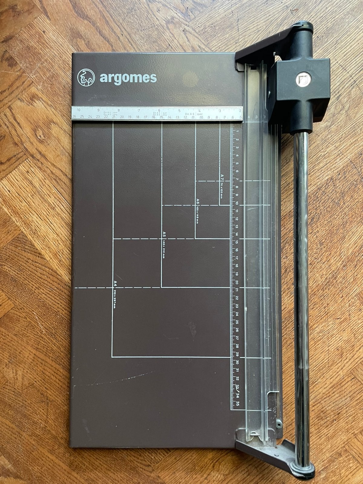 Argomes papier rolsnijder / snijmachine, Gebruikt, Overige thema's, Overige typen, Geschikt voor karton
