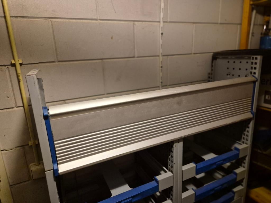 Bott bedrijfswagen camper inrichting veel koffers, Auto diversen, Ophalen, Gebruikt