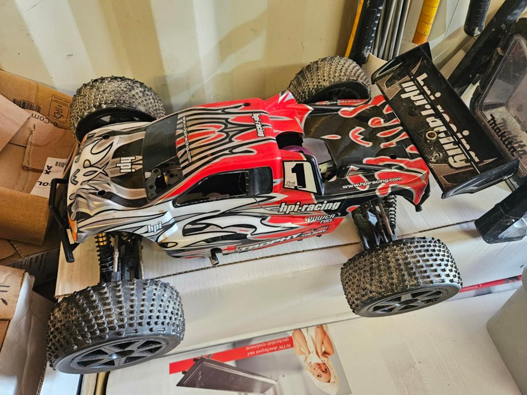 Hpi trophy, Hobby en Vrije tijd, Auto offroad, Ophalen of Verzenden, Zo goed als nieuw, Schaal 1:8